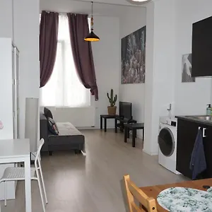 Roosevelt Apartments. , Anversa Belgio